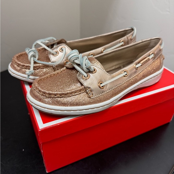 Coach  slipped on shoes - Picture 5 of 5